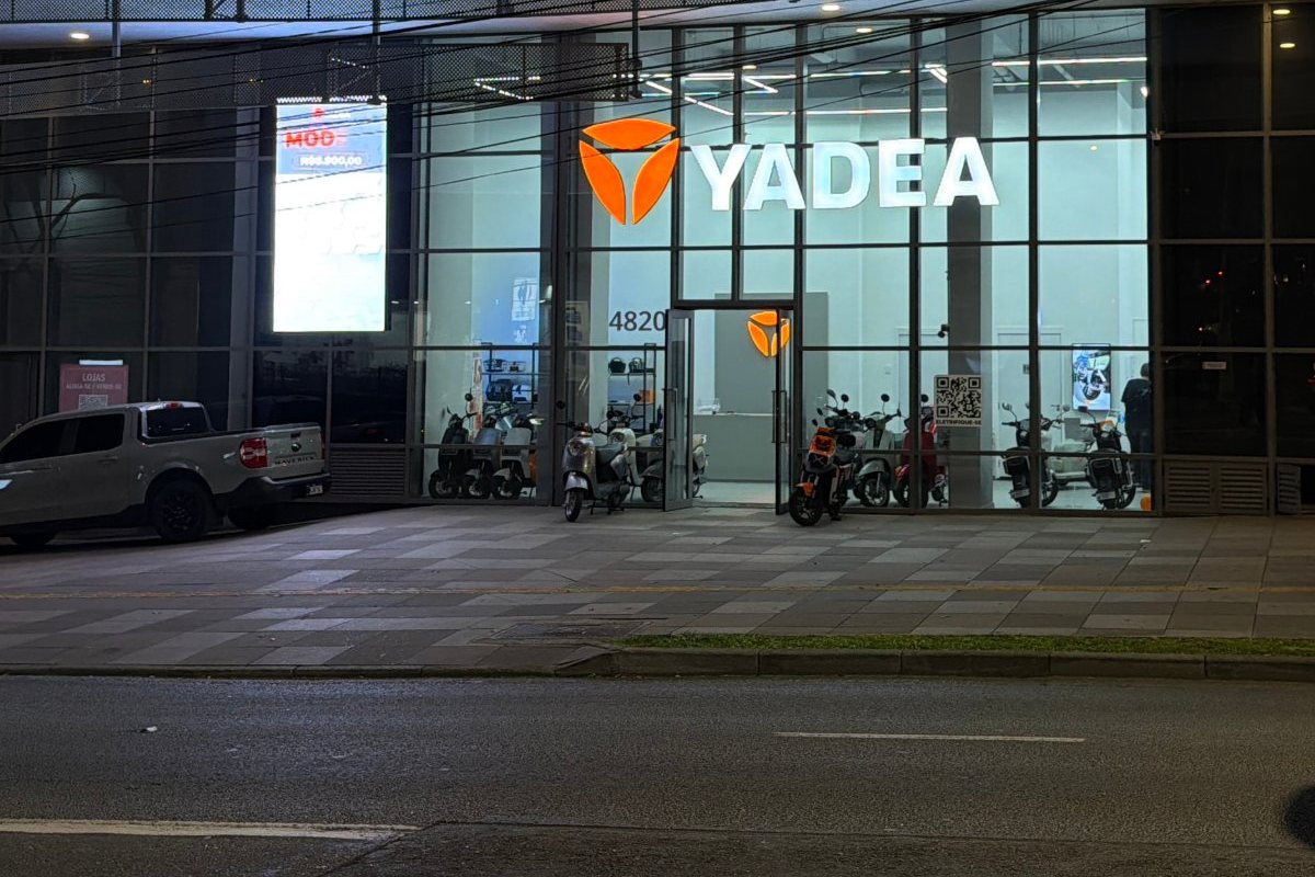 Fachada da Yadea Brooklin, Av. Santo Amaro, 4.820, loja 4, São Paulo